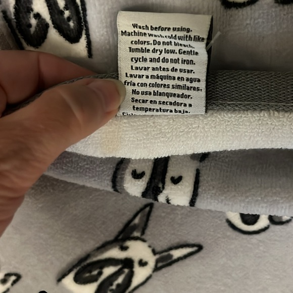 Envogue Velour 3 pc Cotton Bath and Hand Towel Set Dog Print Made to Last - Picture 7 of 8